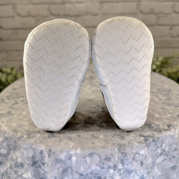 Carter’s Black & Red Plaid Fabric Crib High-Tops Baby Boy 6-9 Mos.🖤Like New❤️ - Picture 7 of 9